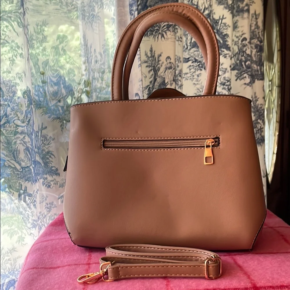 Elegant Tan Floral Handbag - Picture 2 of 7